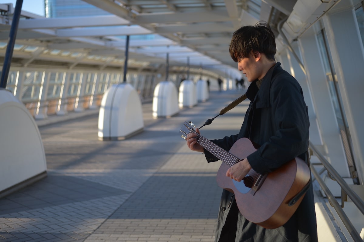 左利きがギターを右から左に持ち替えるための現実的なステップ Favpresso